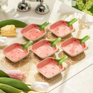 Ceramic small dish. (1013)