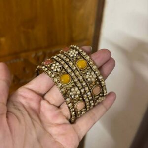 Metal Bangles. (Code: 0731)