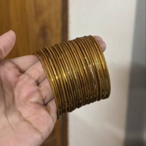 Metal Bangles Golden  (0756)